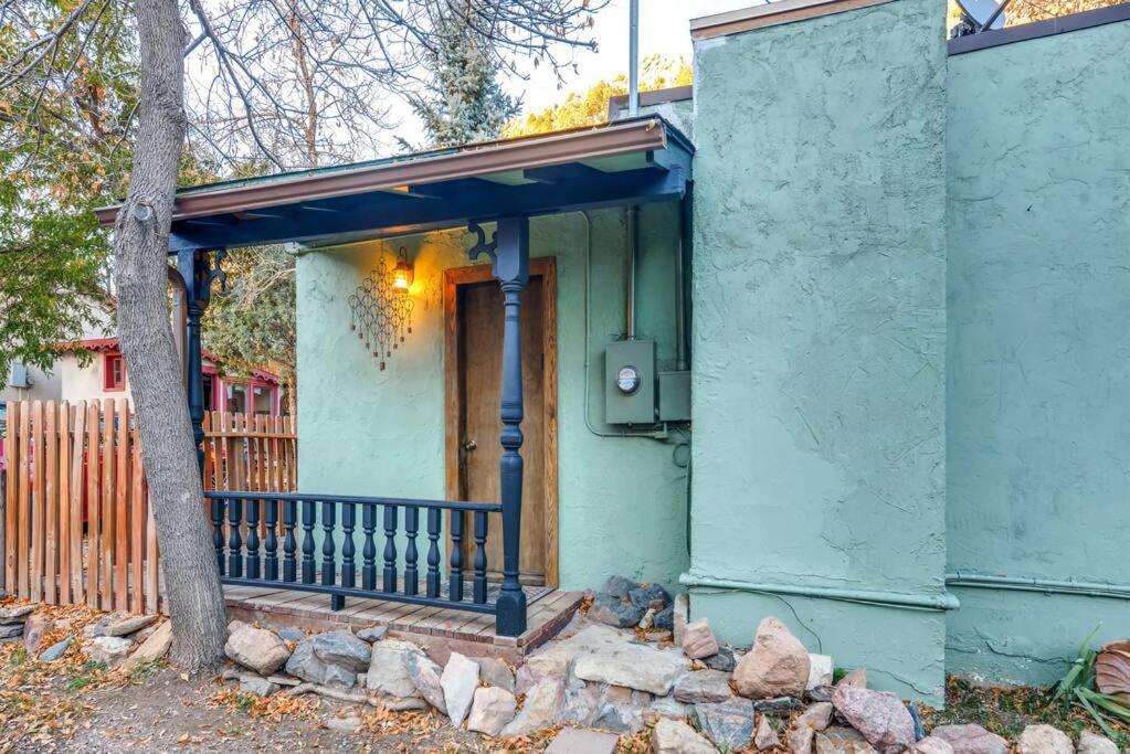 Cliff House Lodge And Hot Tub Cottages Morrison Exterior photo