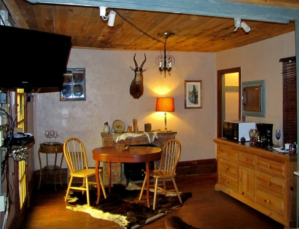 Cliff House Lodge And Hot Tub Cottages Morrison Exterior photo